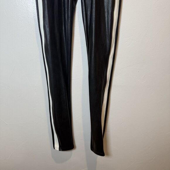 Spanx Faux Leather Stripe Leggings Size XS NWT Vegan - Picture 3 of 16